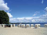 Deutschland, Mecklenburg Vorpommern, Mecklenburgische Seenplatte, Müritz, Strandkörbe