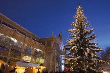 Tschechien, Westböhmisches Bäderdreieck, Marienbad, Mariánské Lázně, Kurort, Heilbad, Weihnachtsmarkt, Advent, Winter, Kolonnade