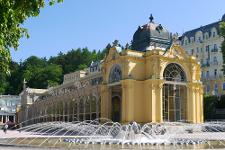 Tschechien, Westböhmisches Bäderdreieck, Marienbad, Mariánské Lázně, Kurort, Heilbad, Kolonnade