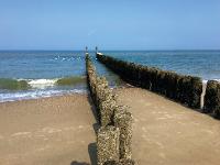 Niederlande, Holland, Provinz Zeeland, Walcheren, Strand, Meer, Abendstimmung, Buhnen, Holzpfähle, Küstenschutz