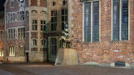 Deutschland, Bremen, Freie Hansestadt Bremen, Rathaus, Bremer Stadtmusikanten, Bronzefigur, Brüder Grimm